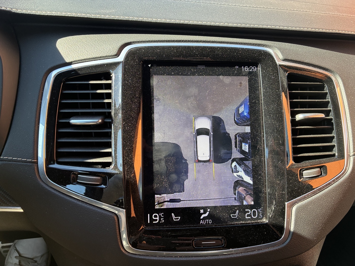 VOLVO XC90 2019