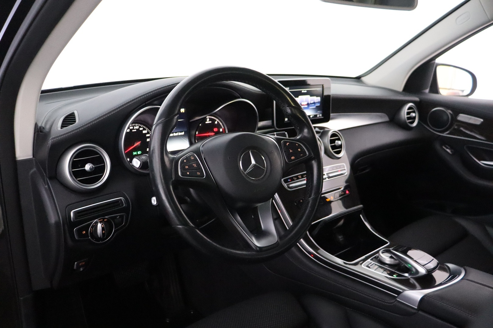 MERCEDES-BENZ GLC 2015