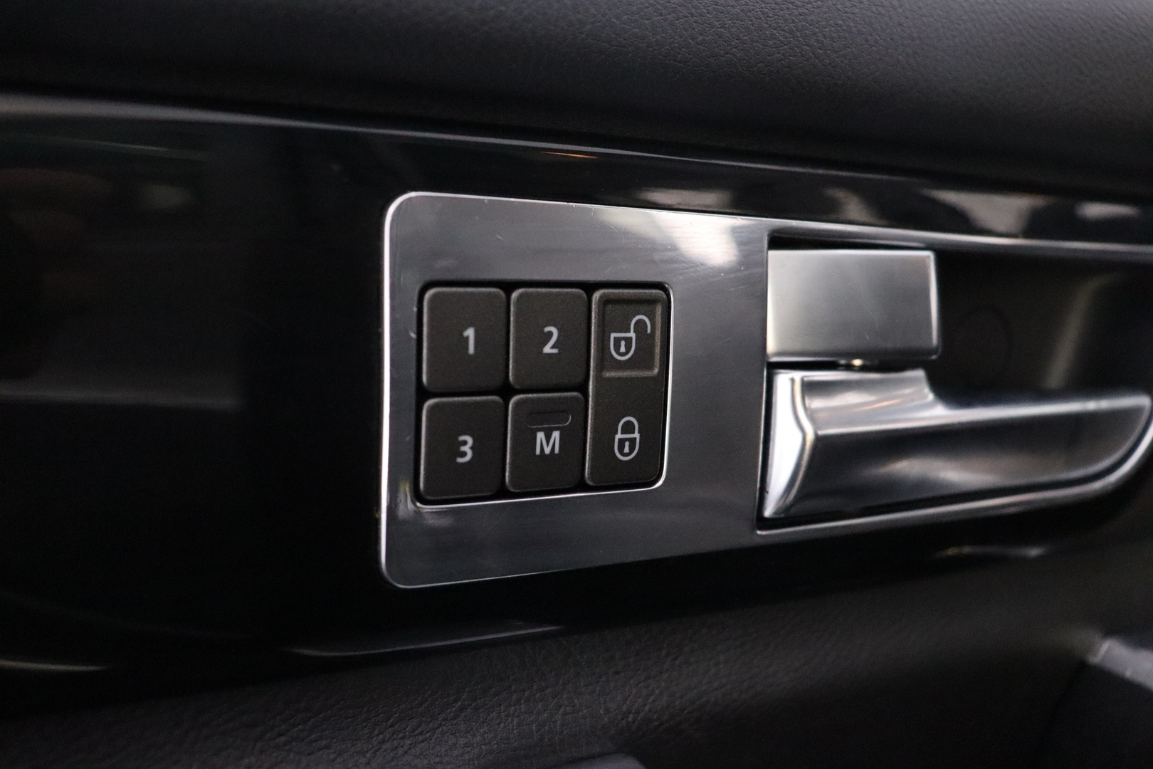 LAND ROVER Discovery 2011