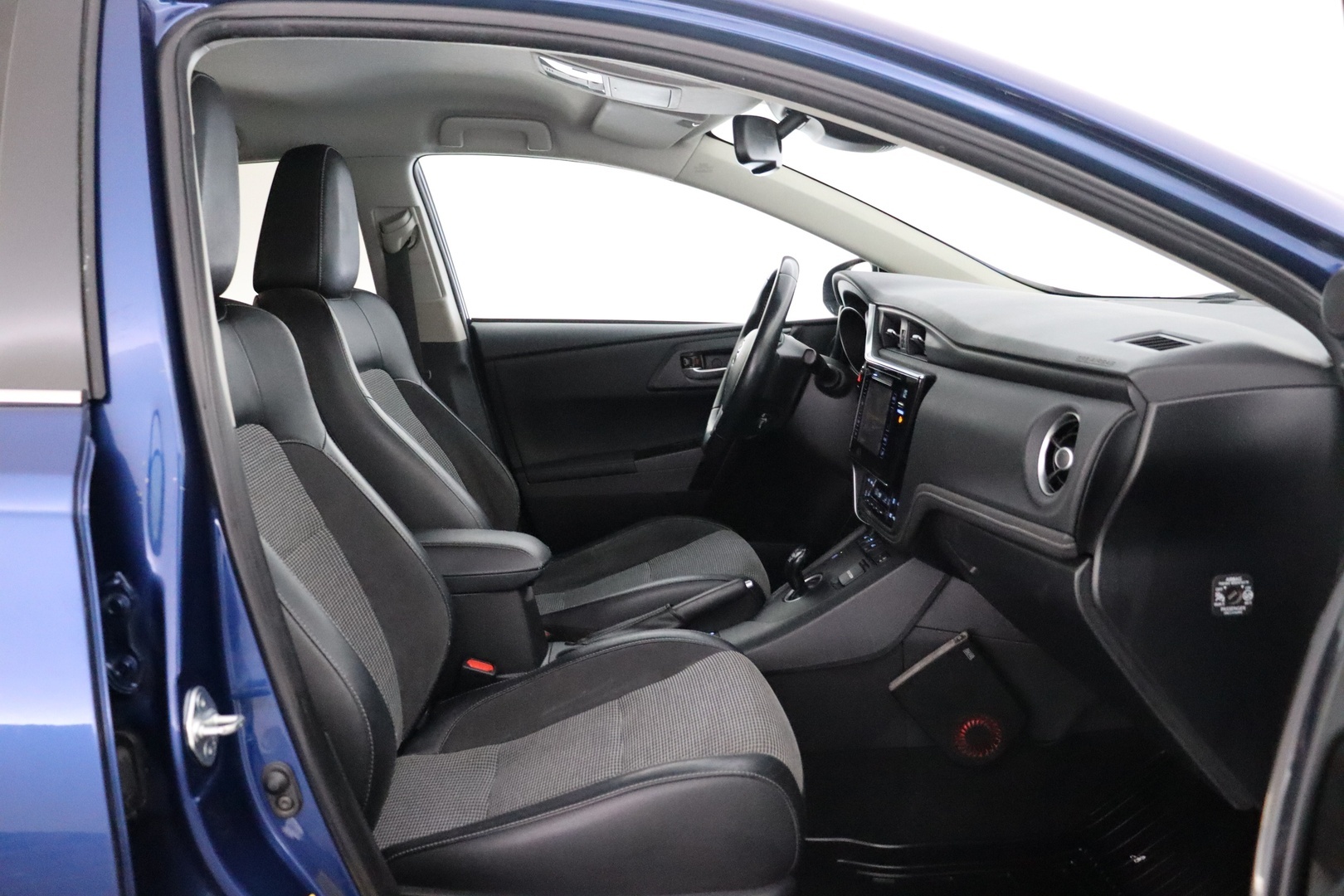 TOYOTA Auris 2018