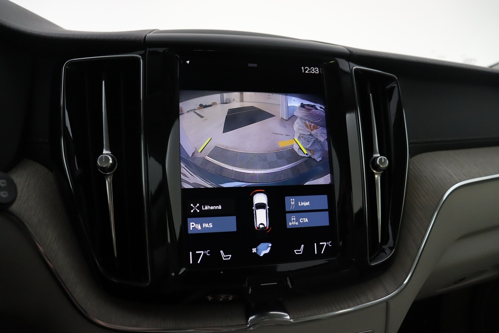 VOLVO XC60 2021