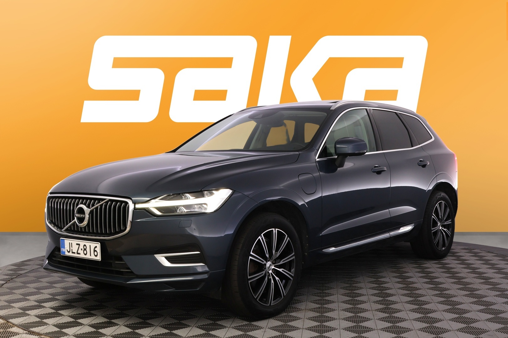 VOLVO XC60 2021