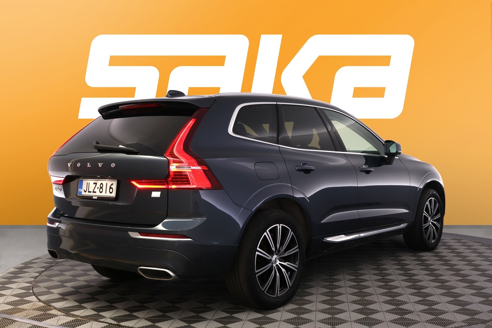 VOLVO XC60 2021