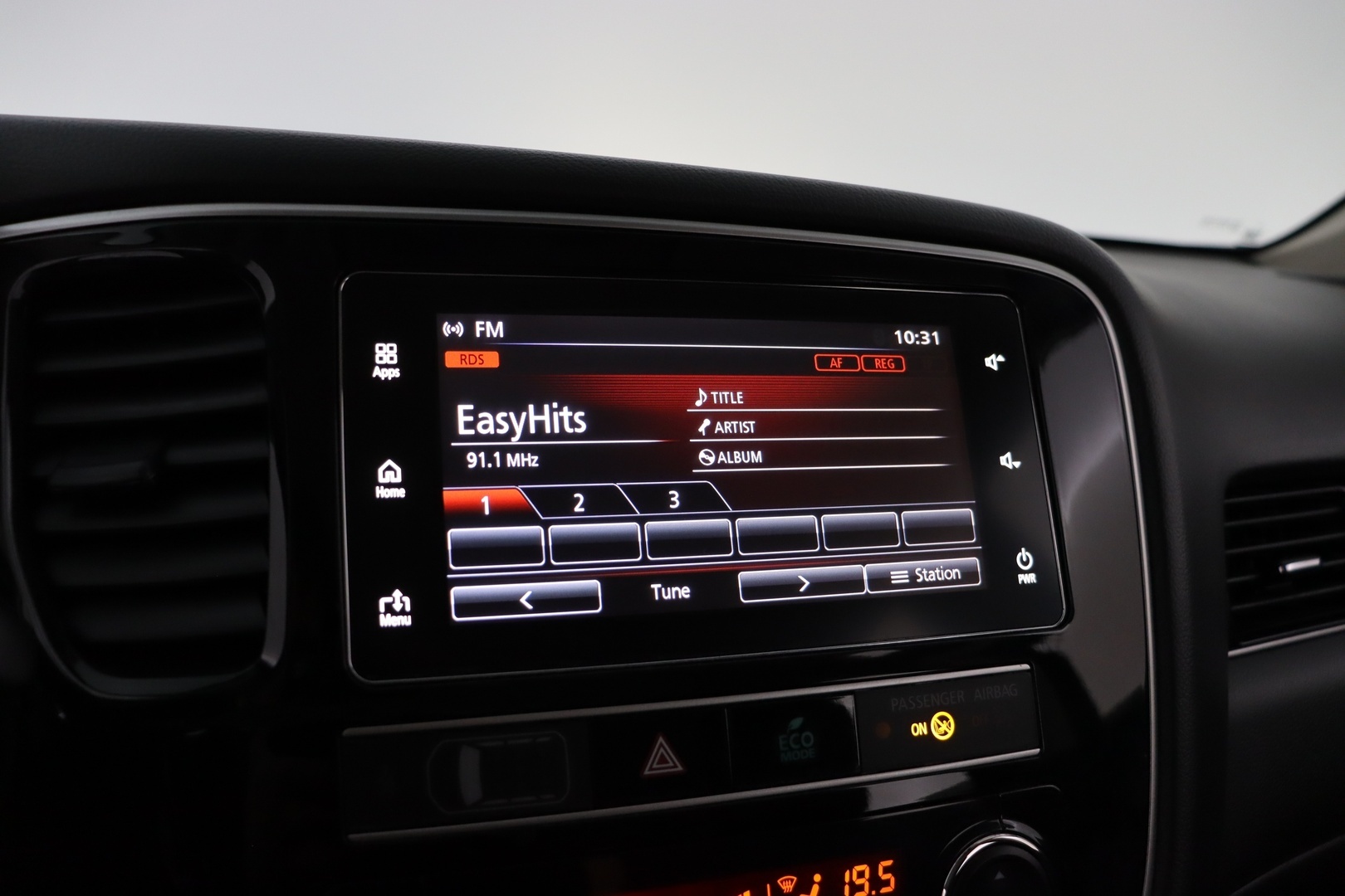 MITSUBISHI OUTLANDER PHEV 2019