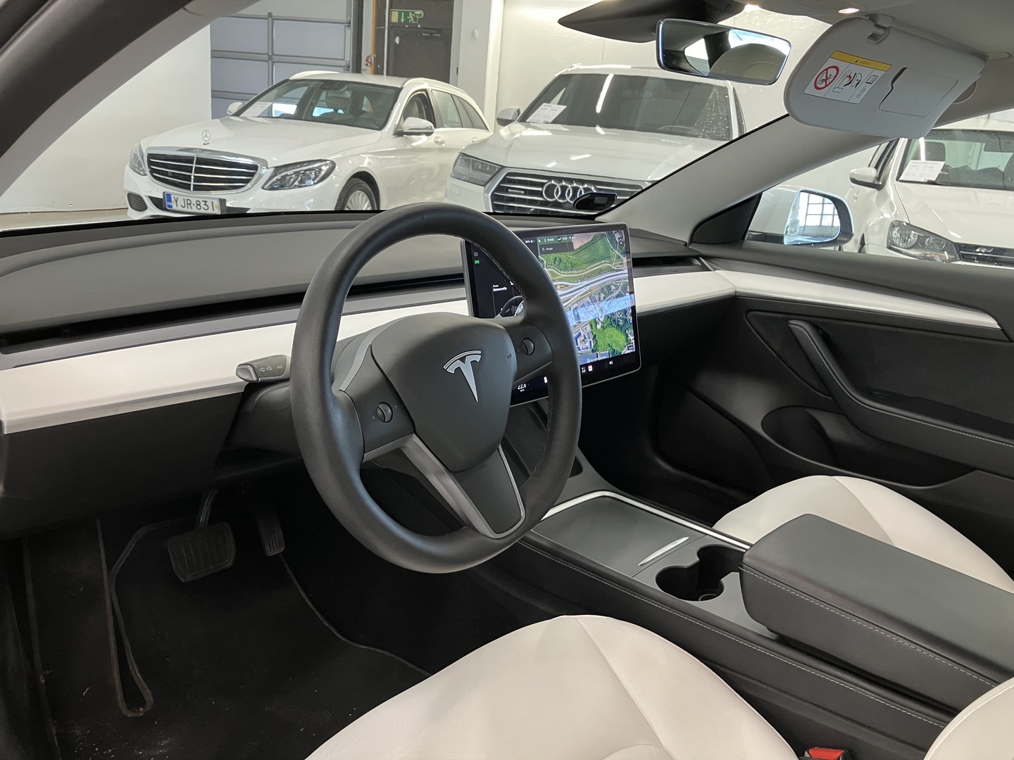 TESLA Model 3 2021