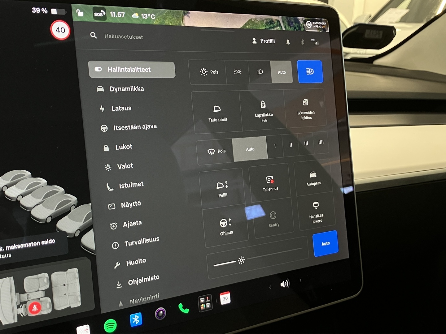 TESLA Model 3 2021