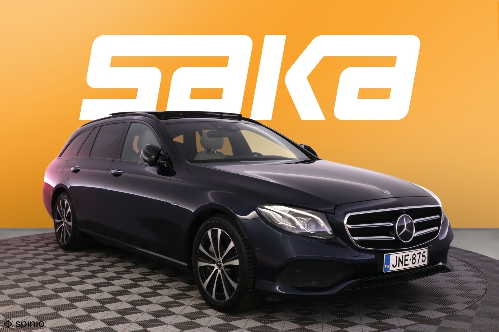 MERCEDES-BENZ E 2019