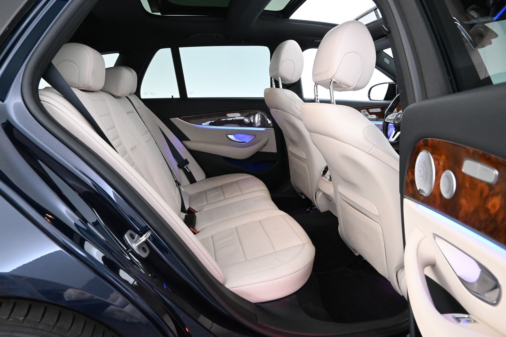 MERCEDES-BENZ E 2019