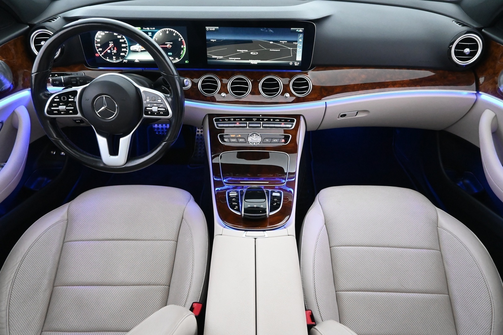 MERCEDES-BENZ E 2019