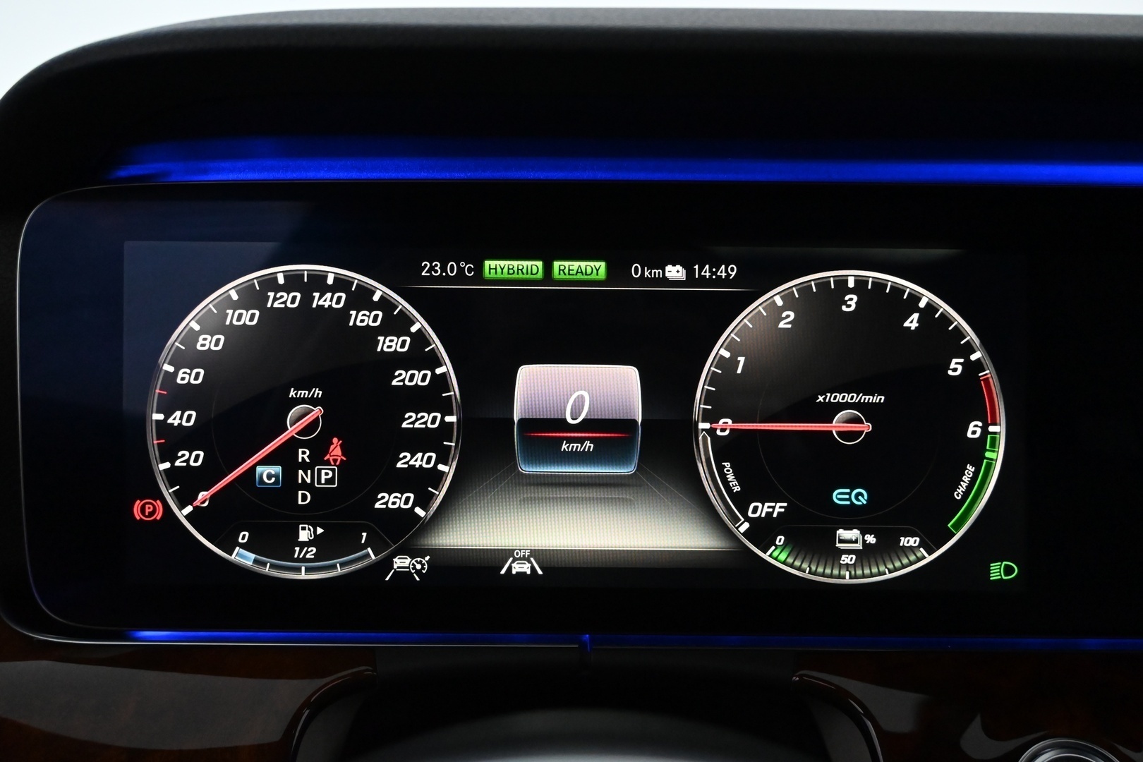 MERCEDES-BENZ E 2019