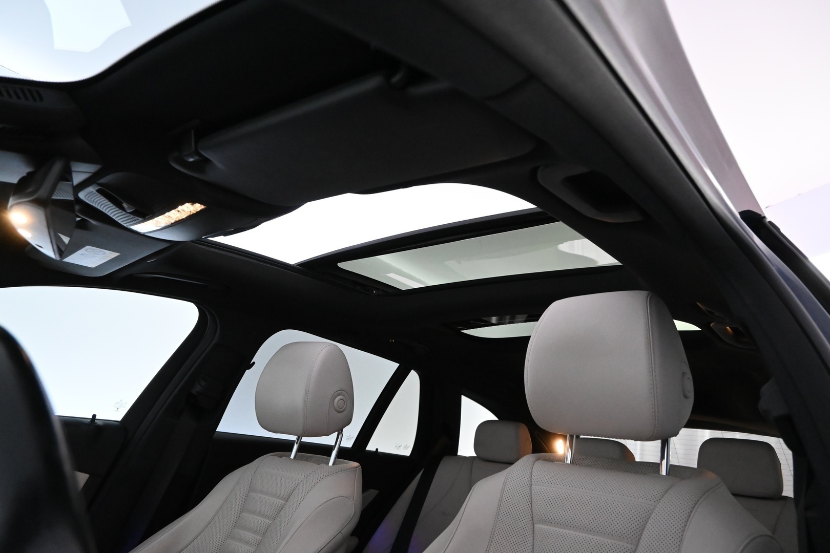 MERCEDES-BENZ E 2019