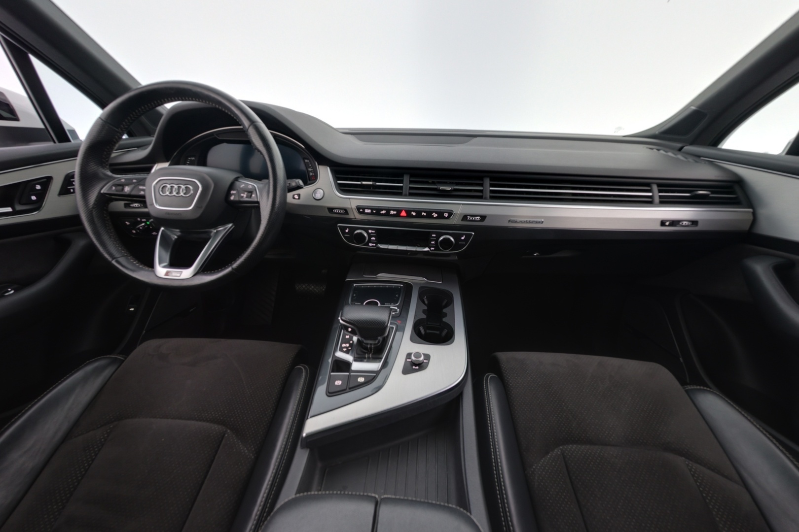 AUDI Q7 2017