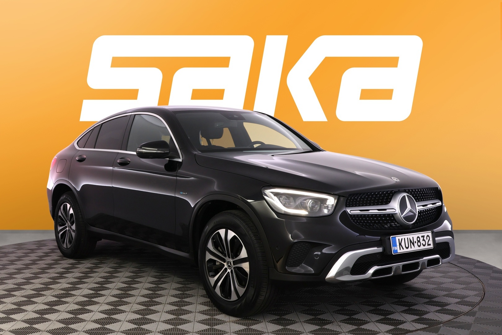 MERCEDES-BENZ GLC 2021