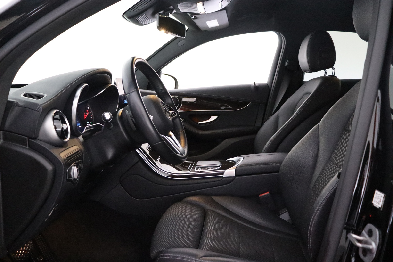 MERCEDES-BENZ GLC 2021