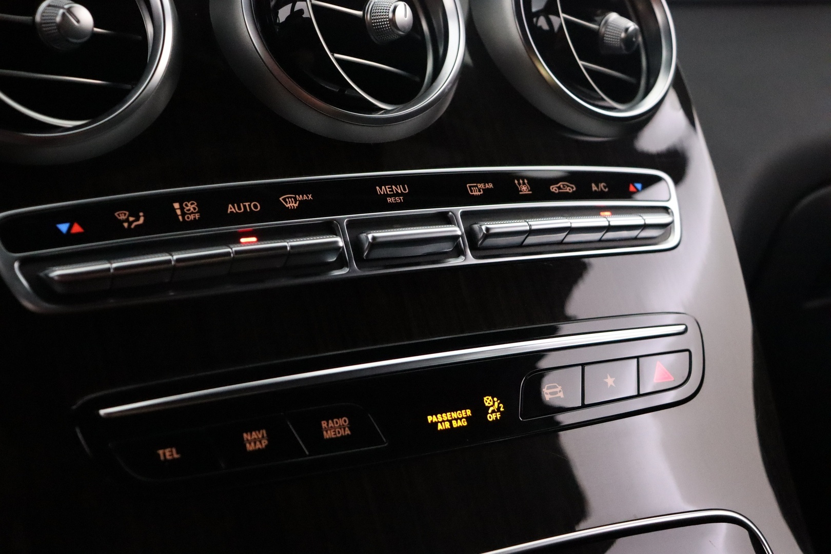 MERCEDES-BENZ GLC 2021