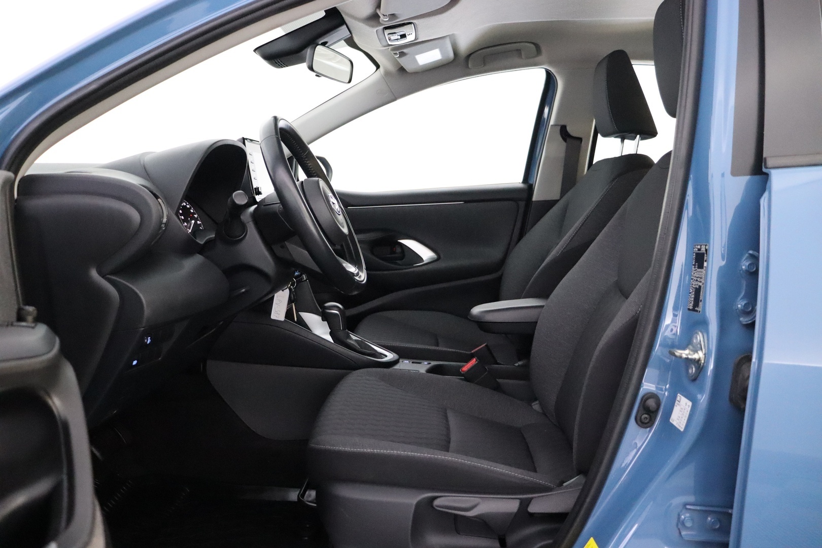 TOYOTA Yaris 2021