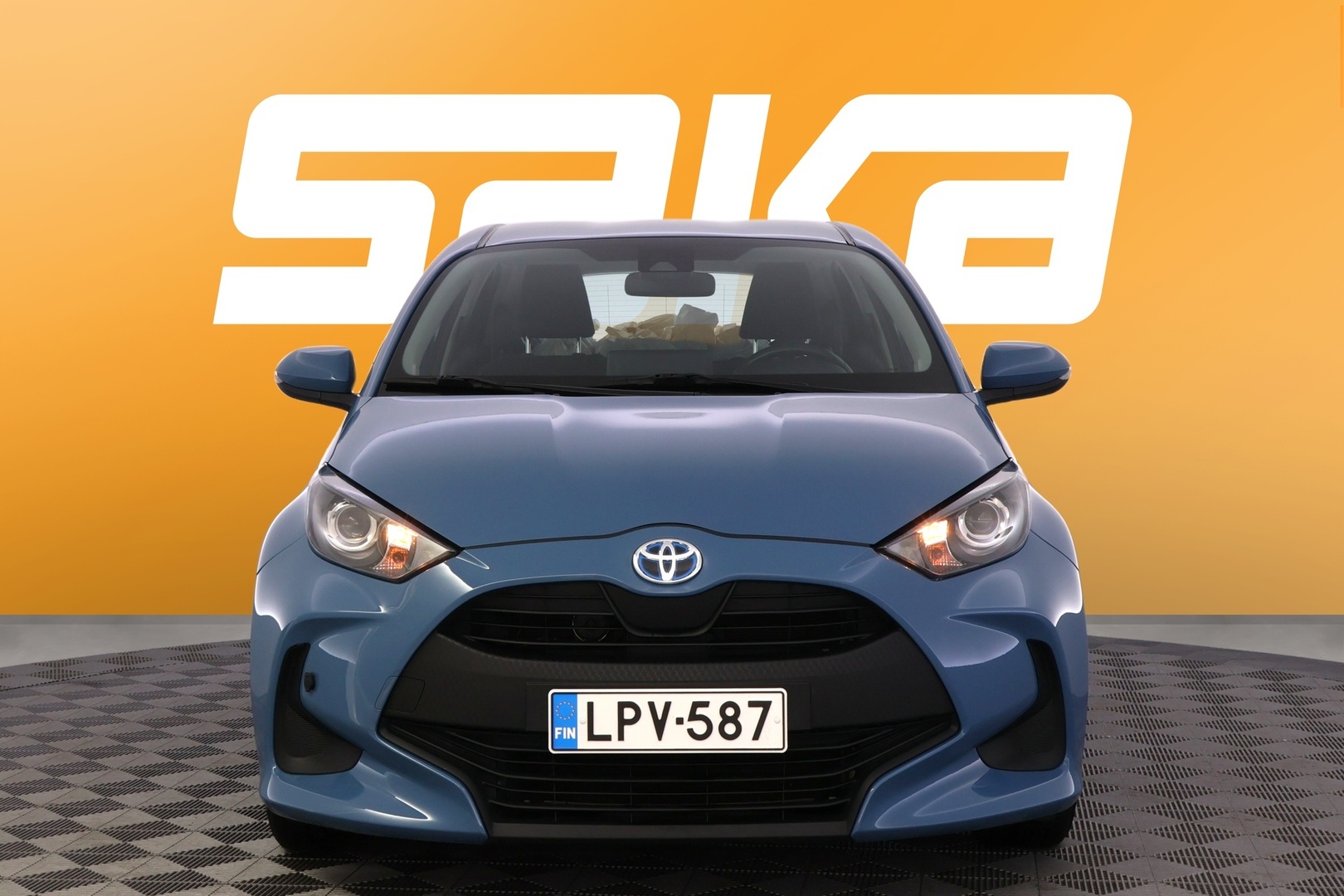 TOYOTA Yaris 2021