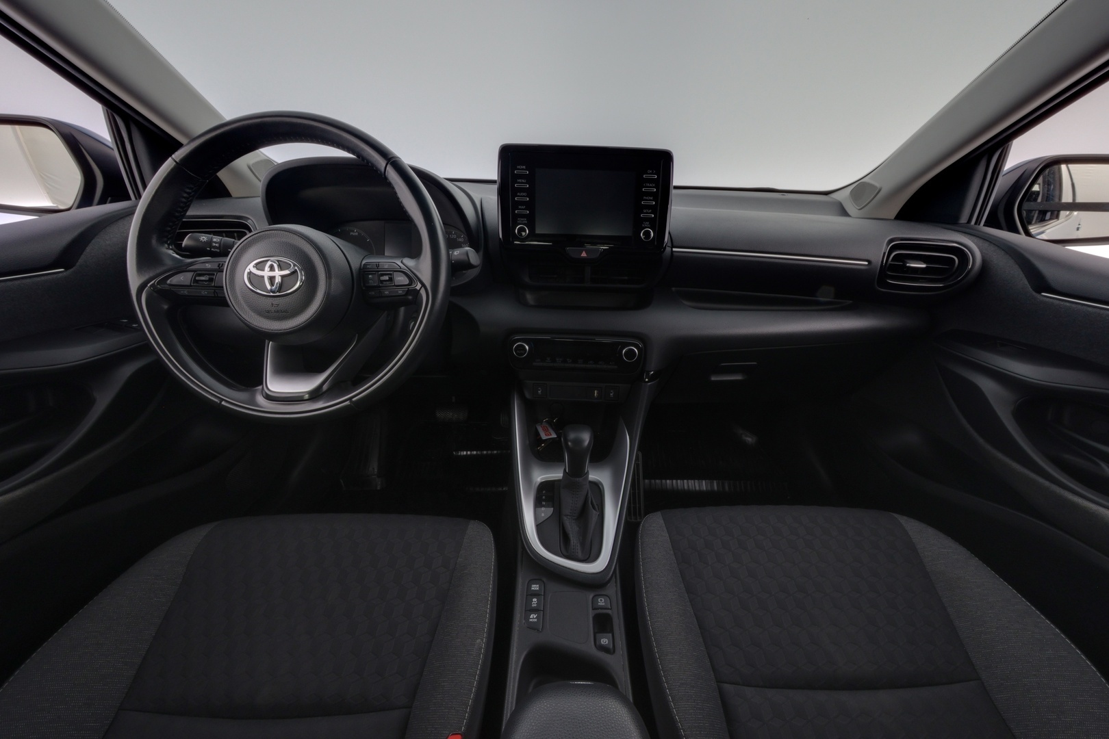 TOYOTA Yaris 2021