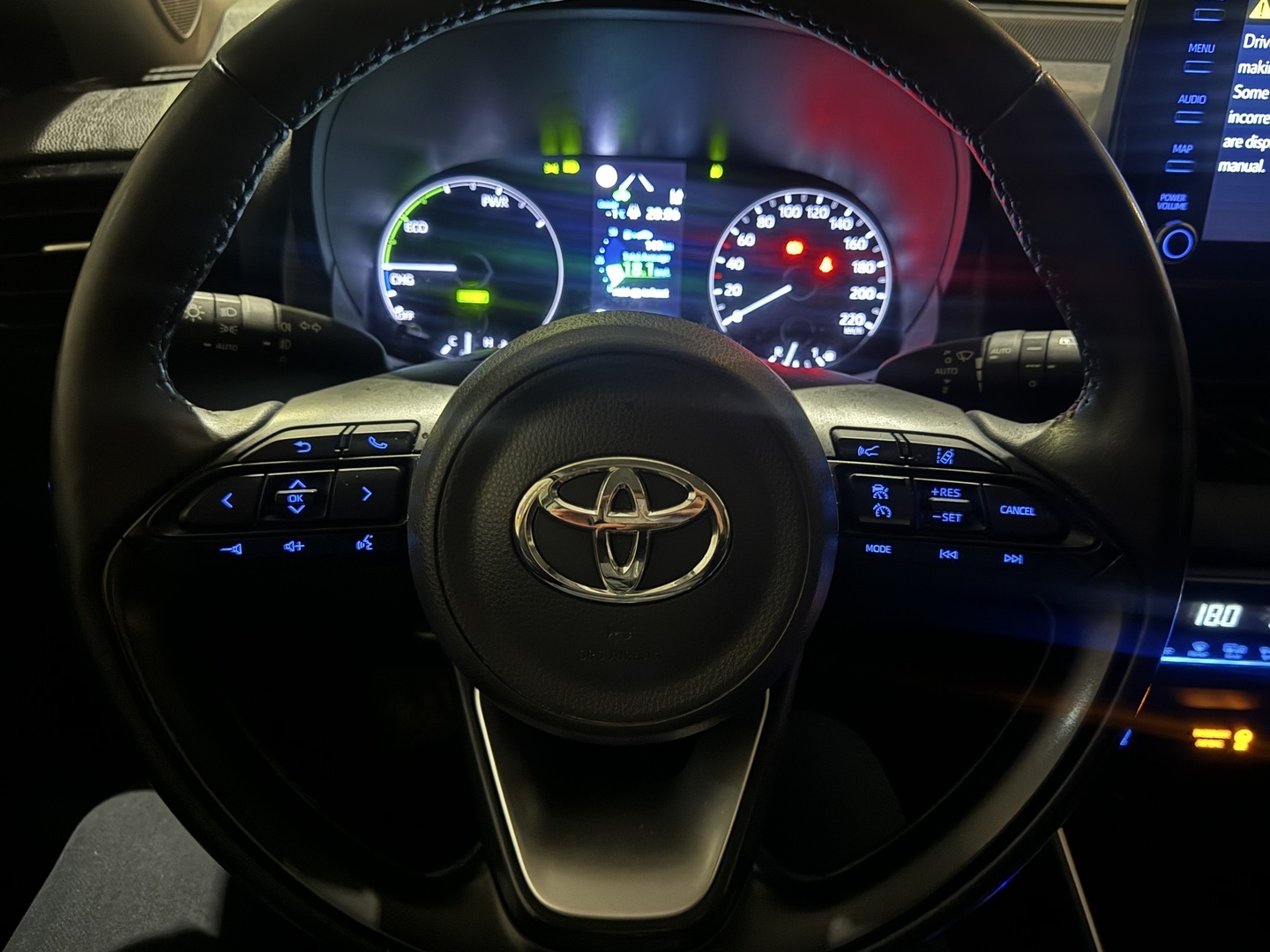 TOYOTA Yaris 2023