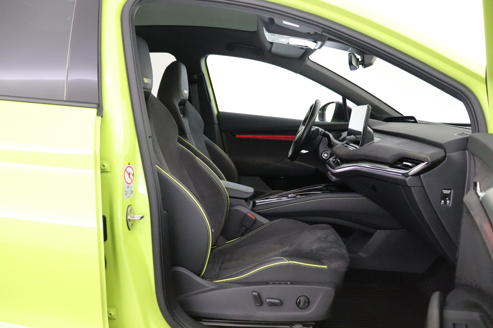 SKODA Enyaq 2025