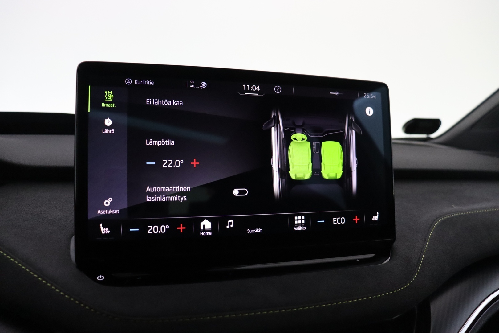 SKODA Enyaq 2025