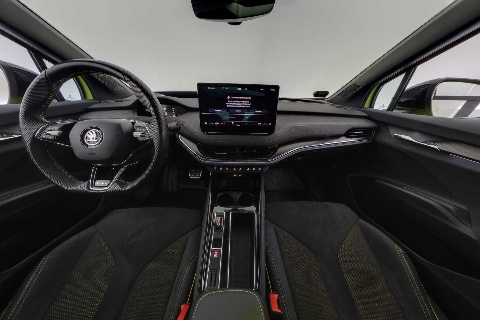 SKODA Enyaq 2025