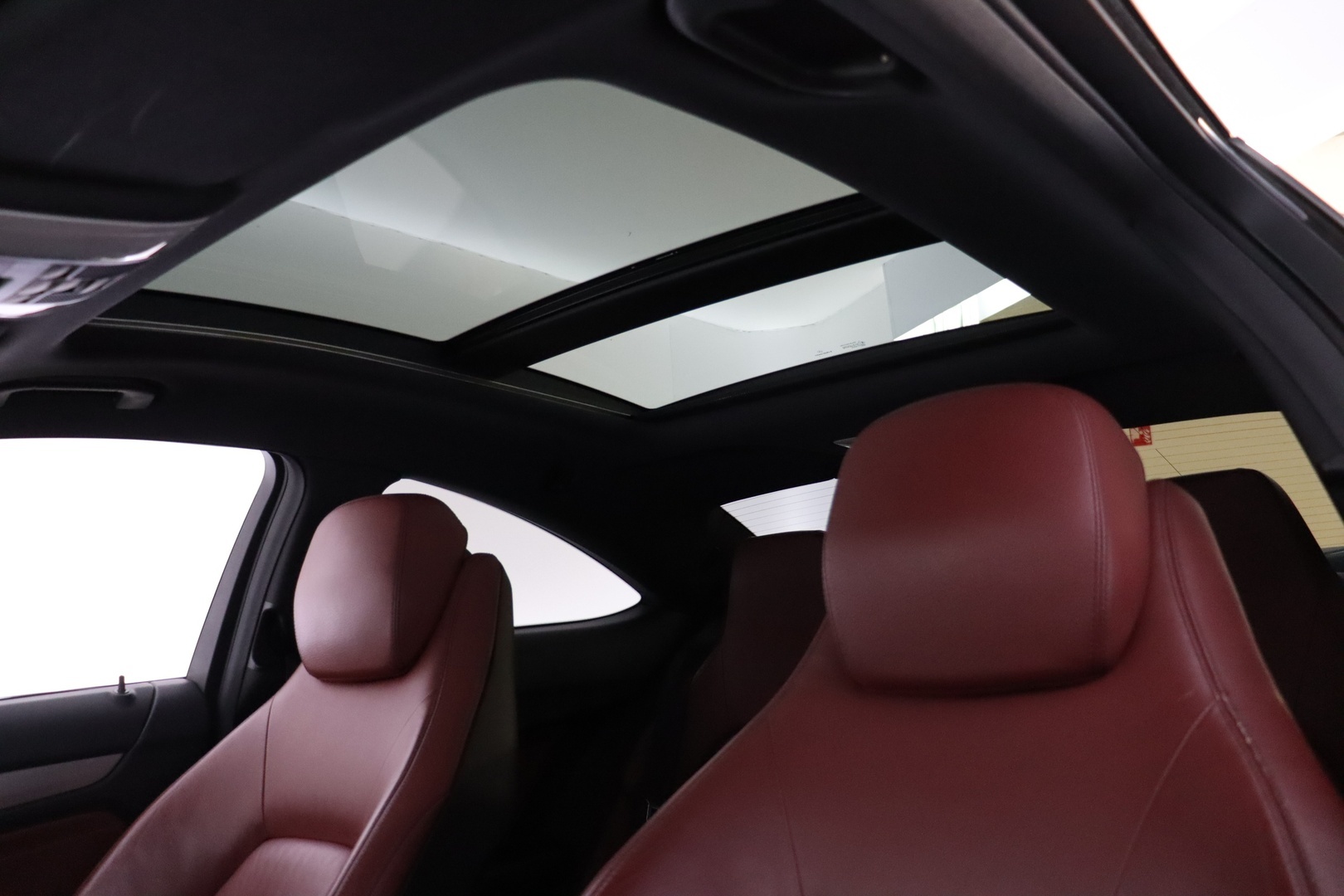 MERCEDES-BENZ C 2012