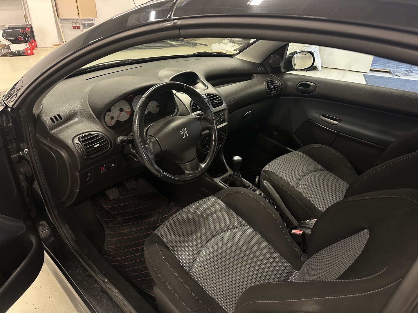 PEUGEOT 206 2005