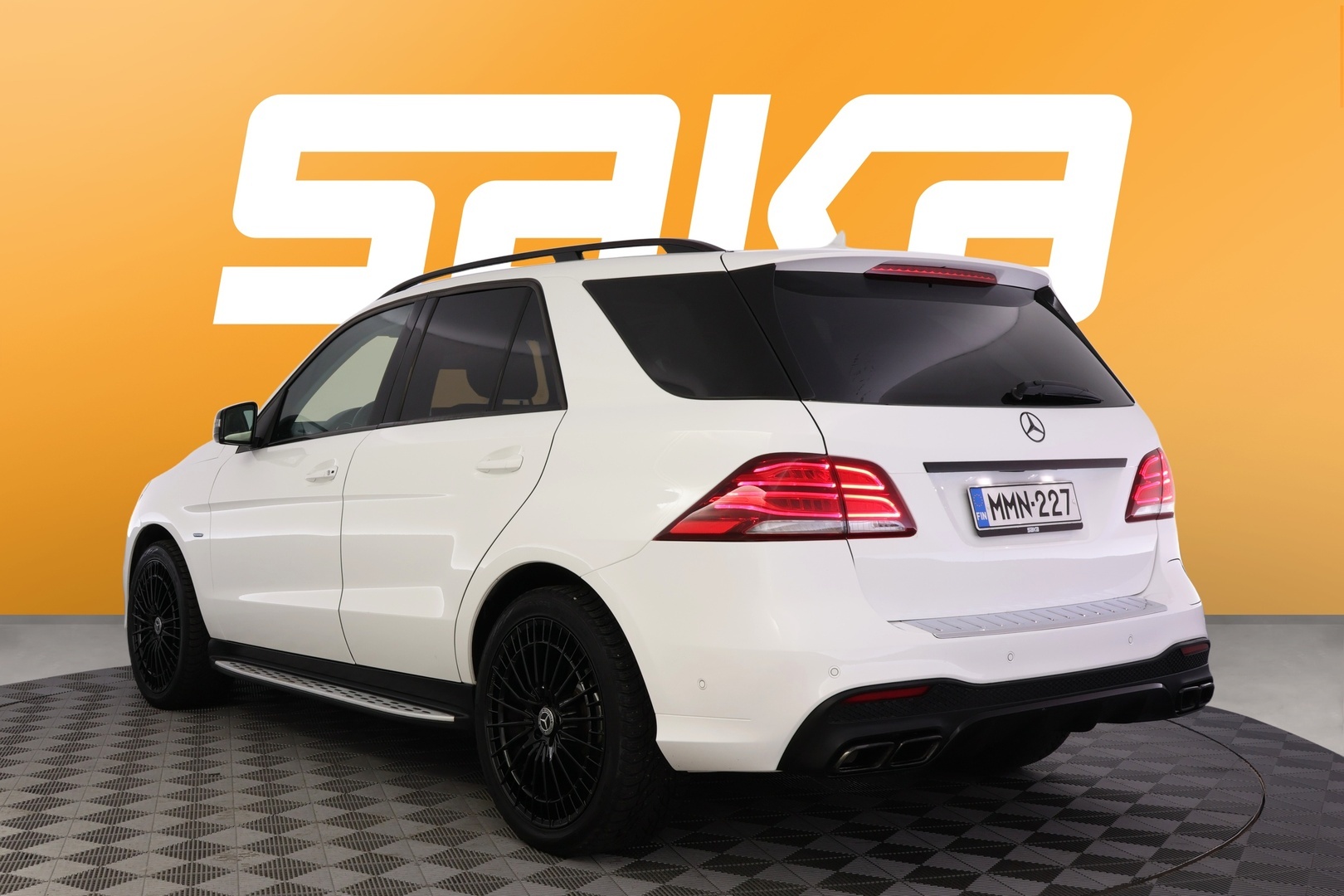 MERCEDES-BENZ GLE 2016