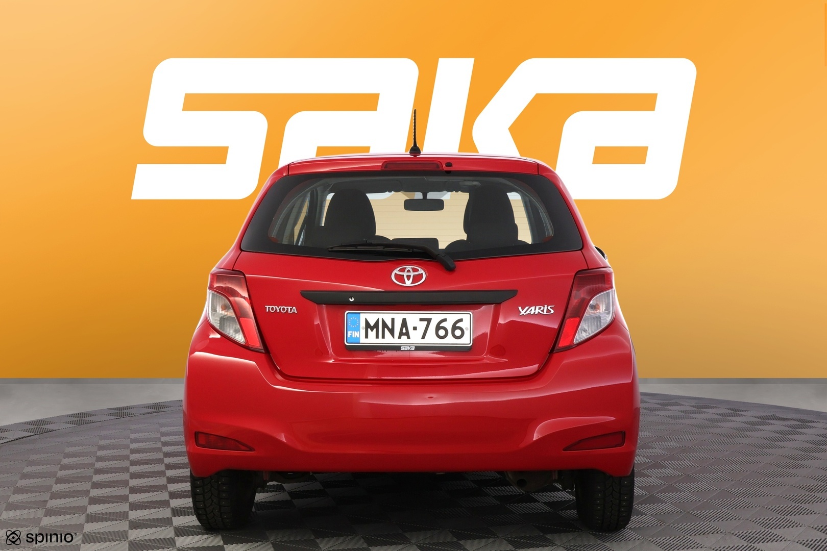 TOYOTA Yaris 2012