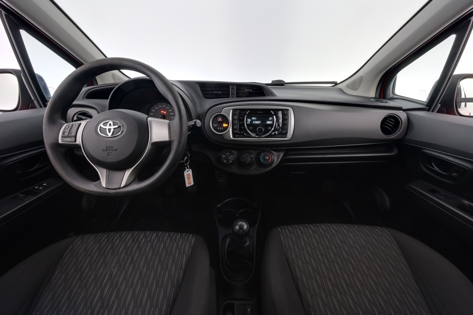 TOYOTA Yaris 2012