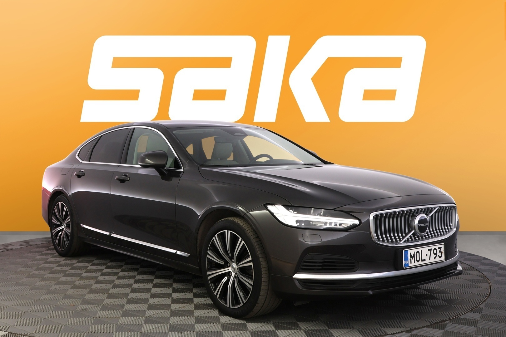 VOLVO S90 2023