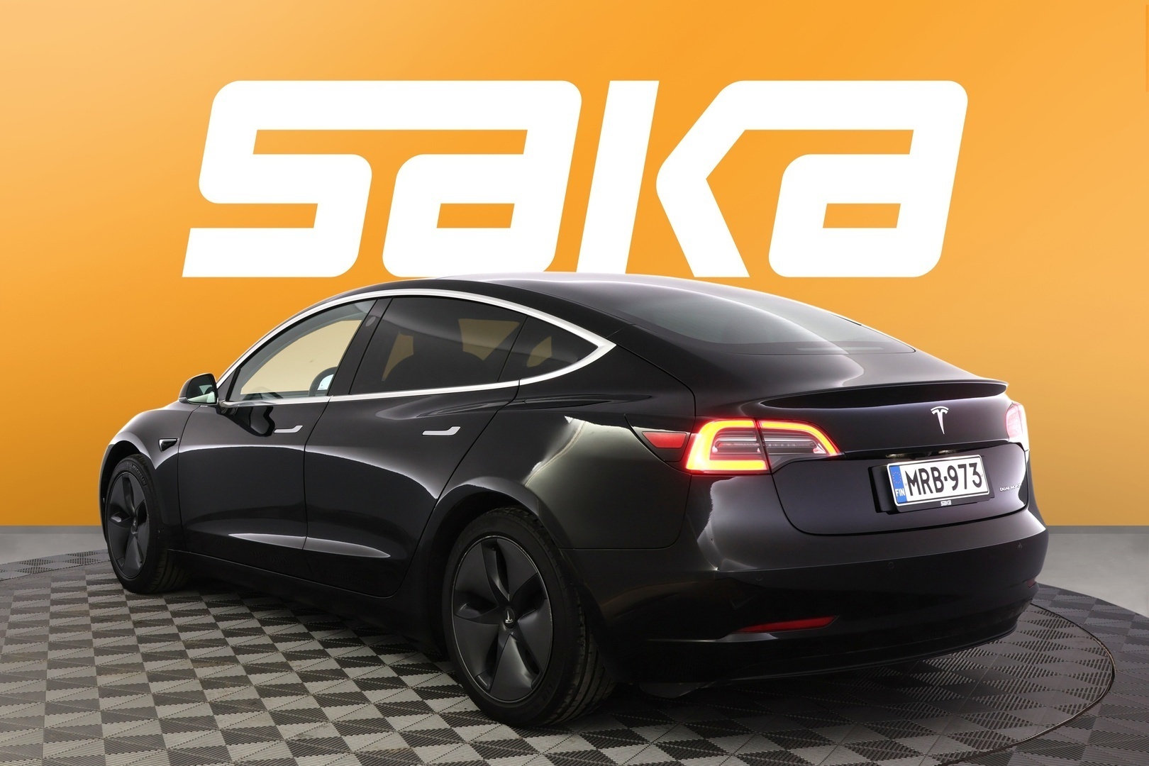 TESLA Model 3 2019