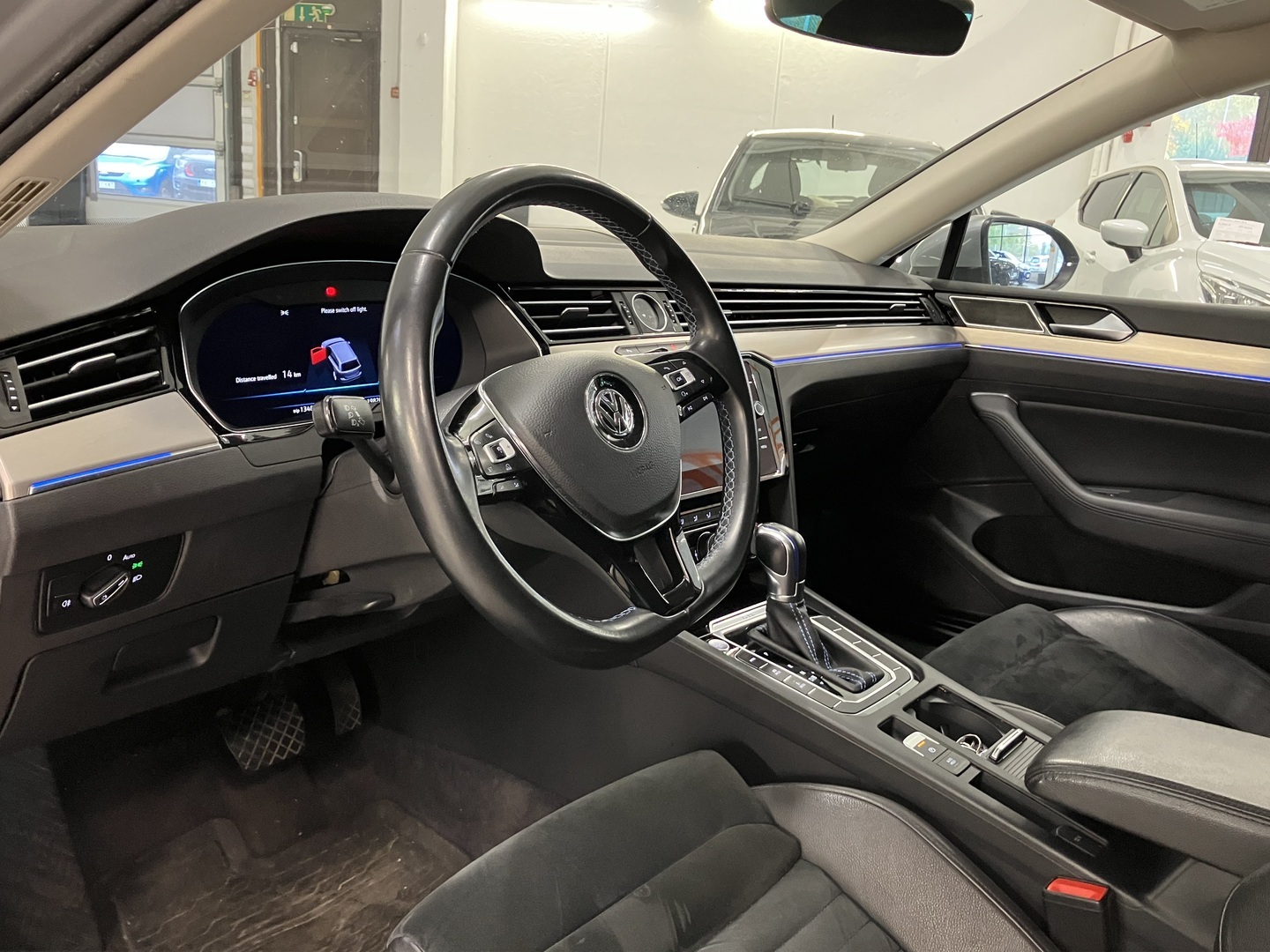 VOLKSWAGEN Passat 2018