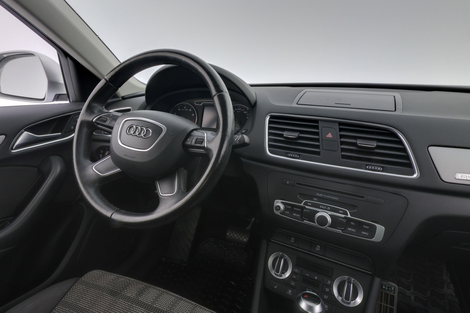 AUDI Q3 2012