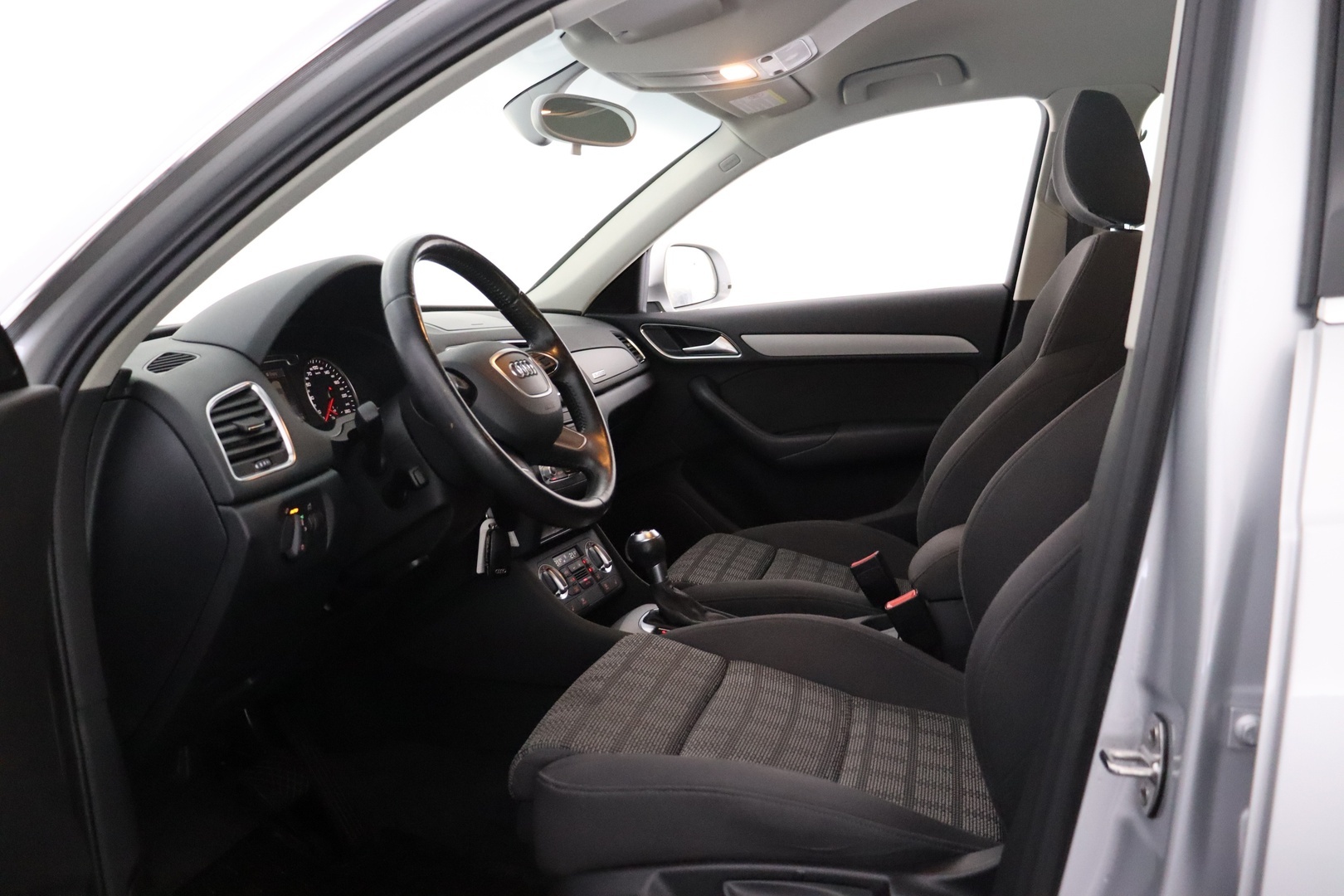 AUDI Q3 2012