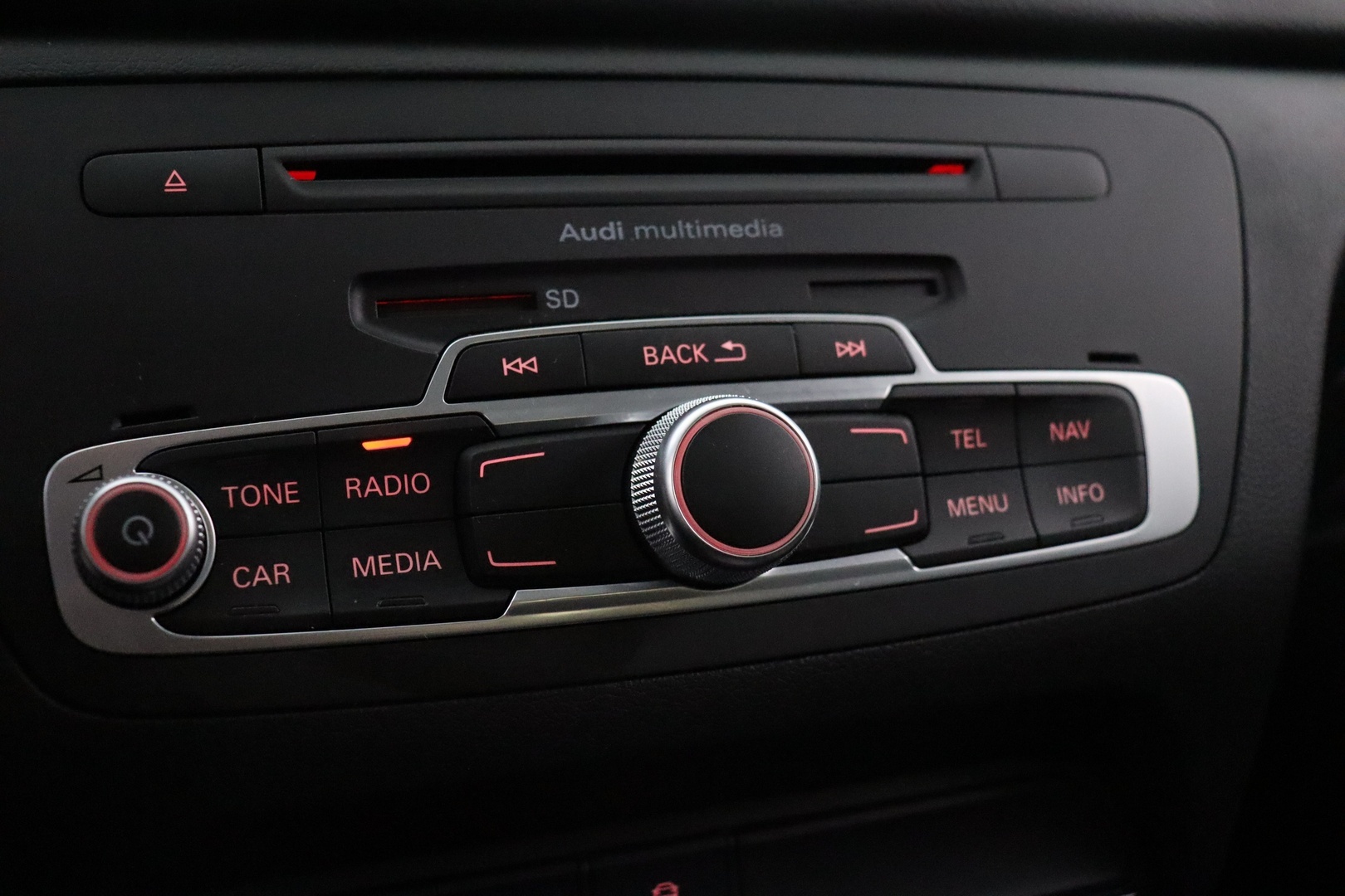 AUDI Q3 2012