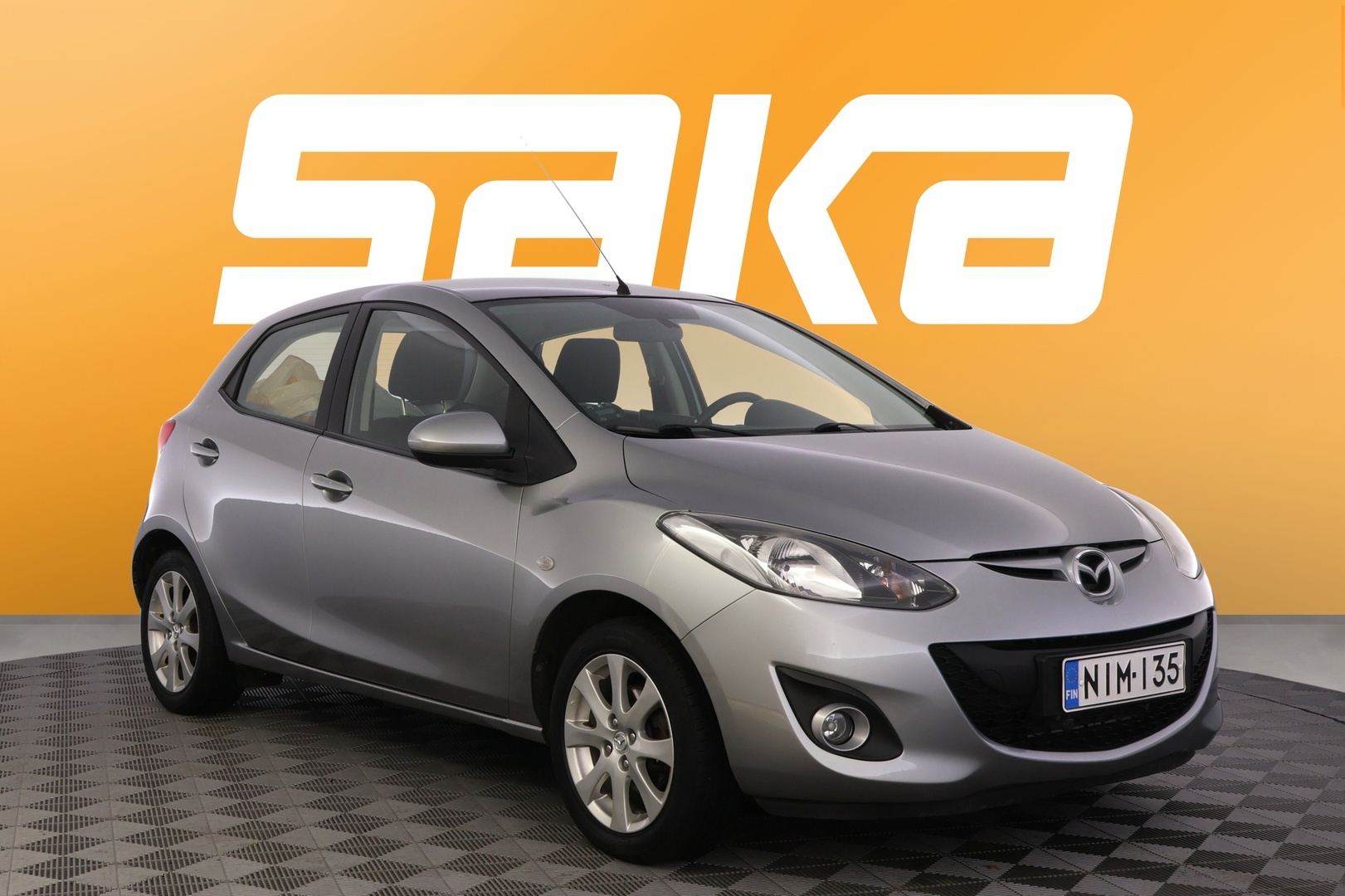 MAZDA 2 2012