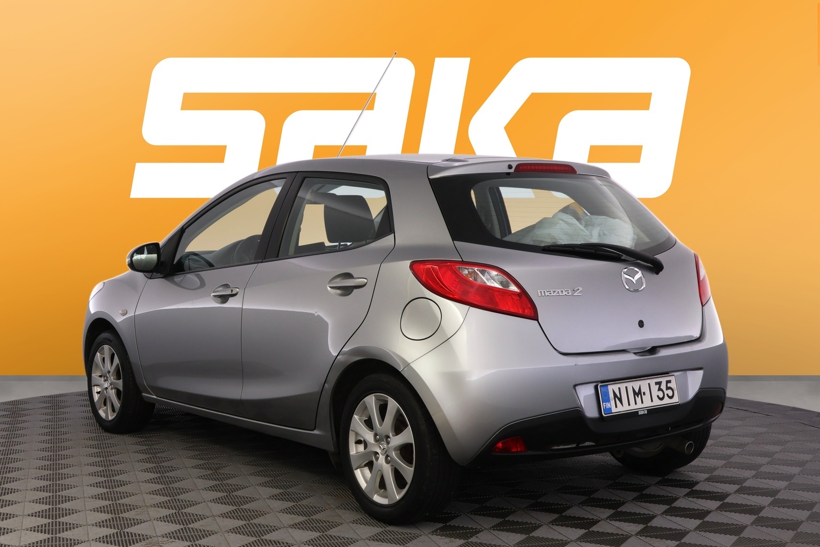 MAZDA 2 2012