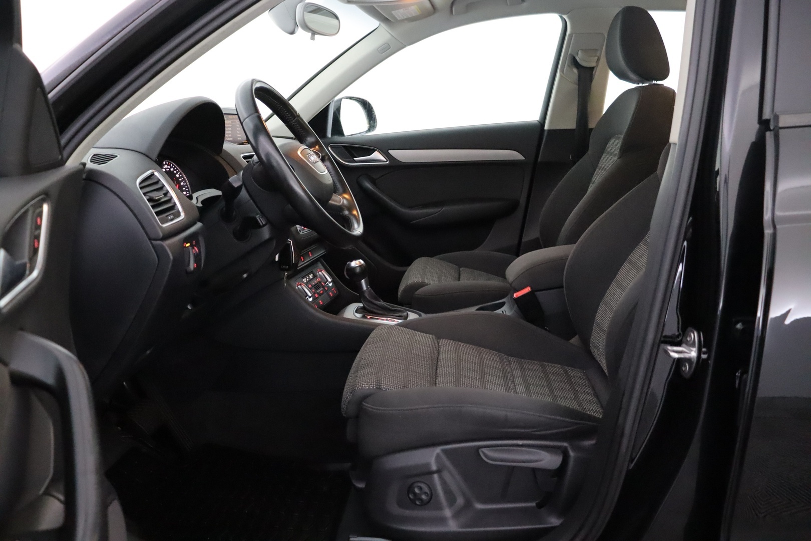 AUDI Q3 2012