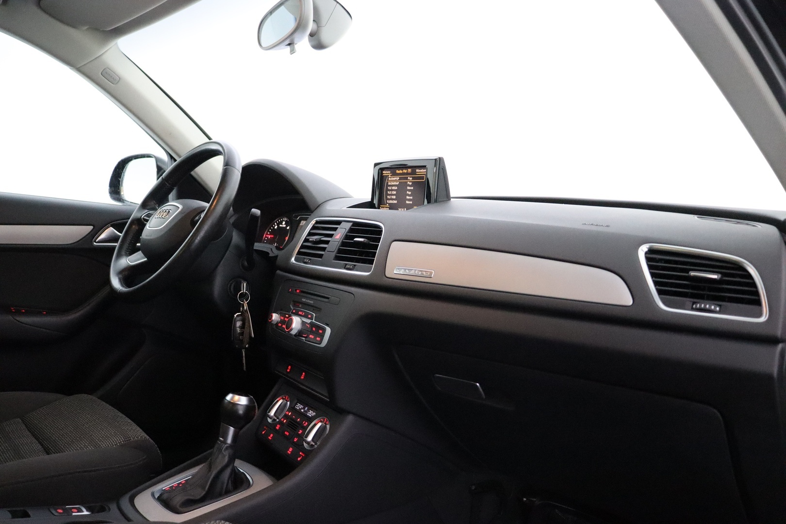 AUDI Q3 2012