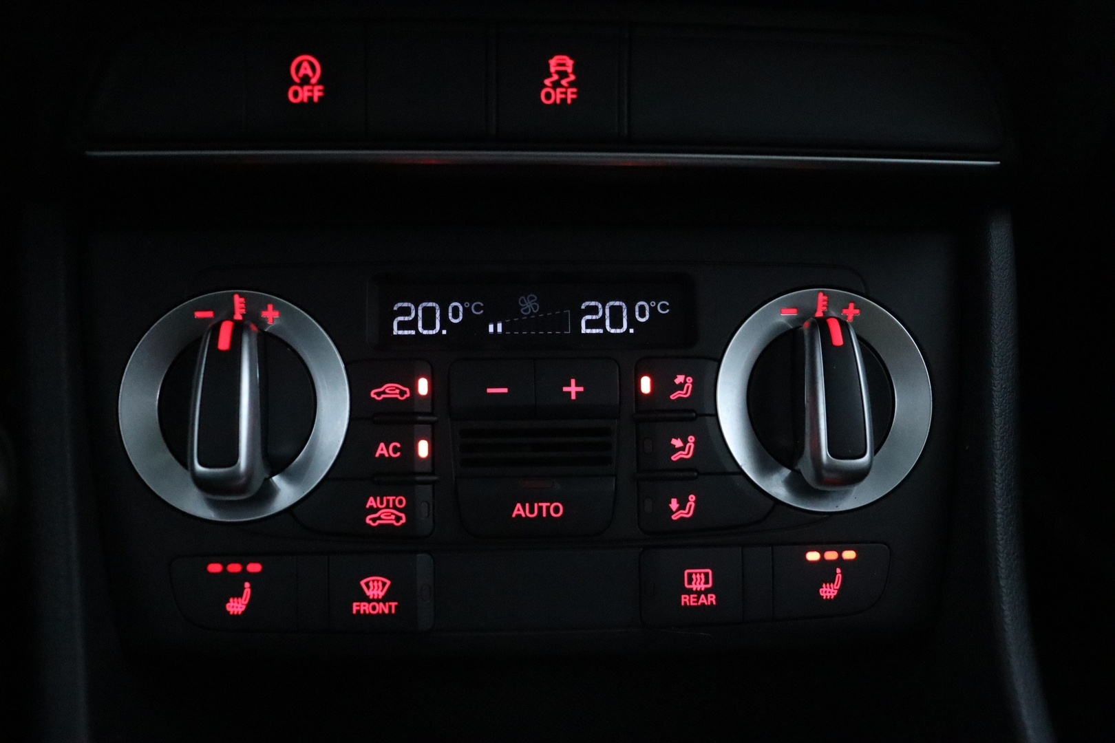 AUDI Q3 2012