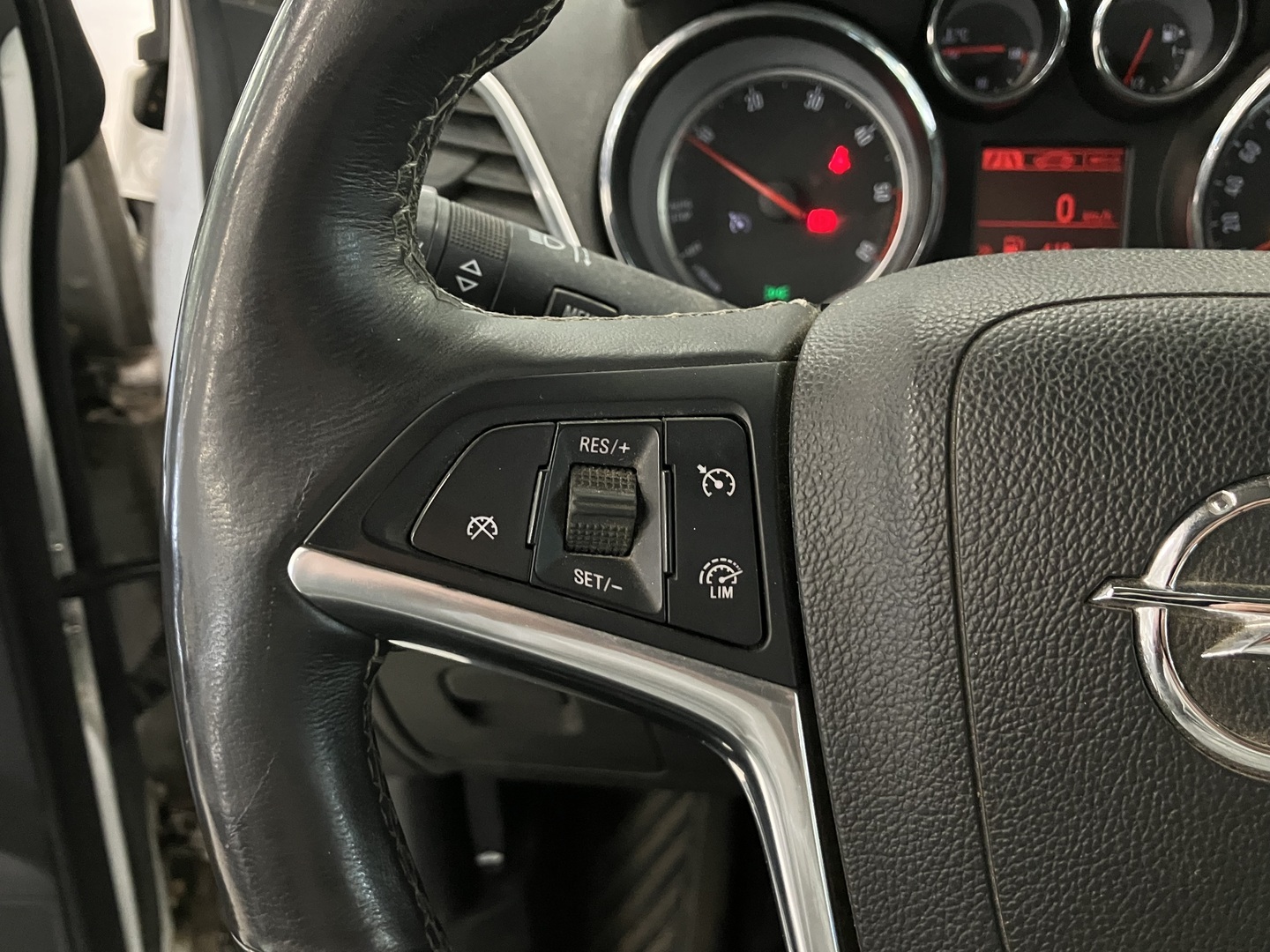 OPEL Mokka 2015