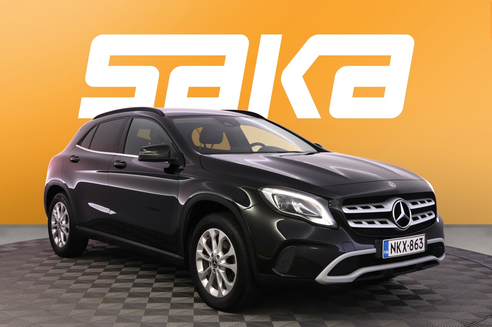 MERCEDES-BENZ GLA 2018