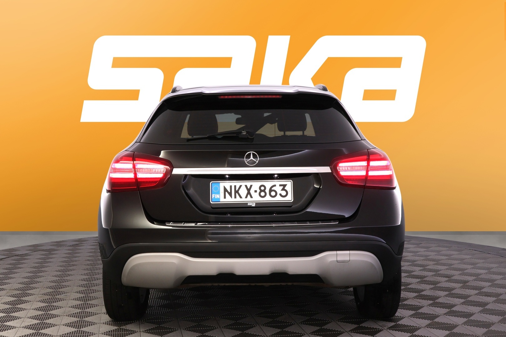 MERCEDES-BENZ GLA 2018
