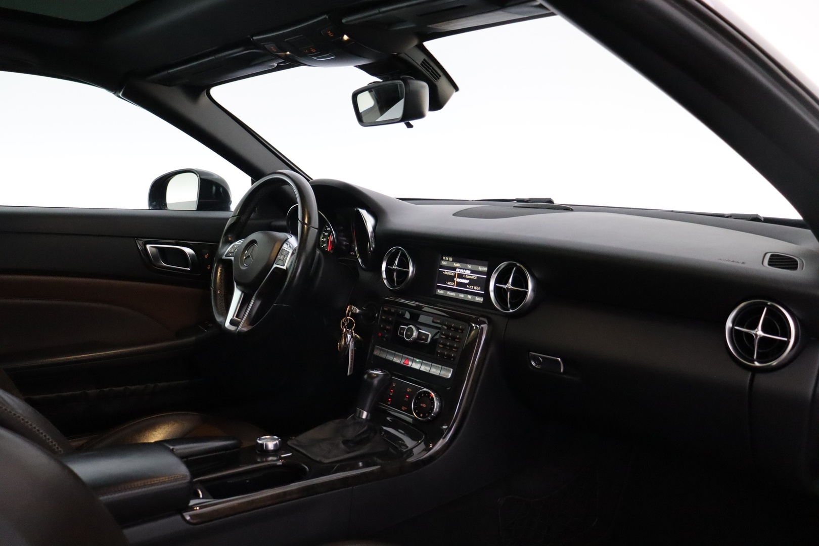 MERCEDES-BENZ SLK 2012