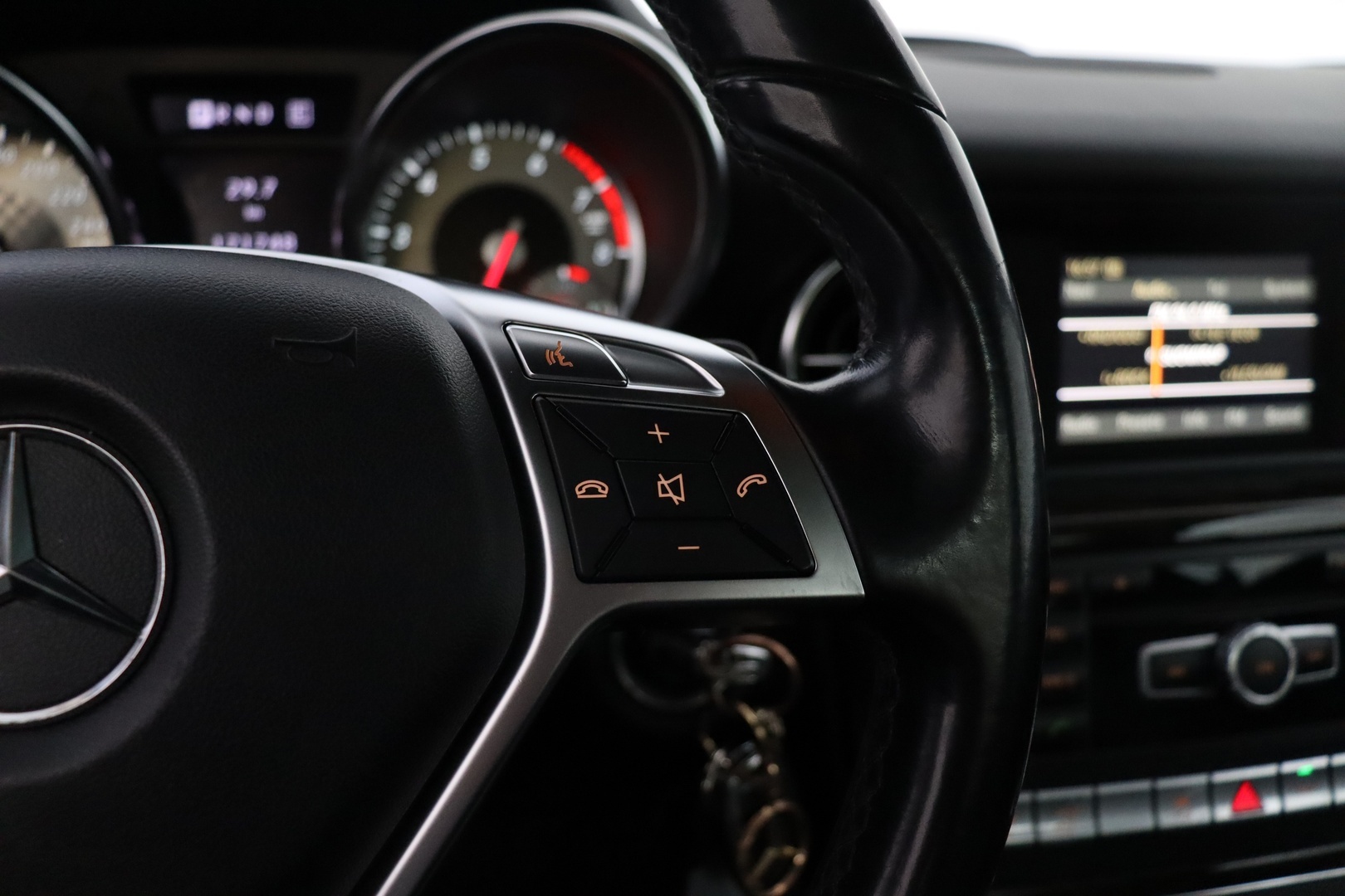 MERCEDES-BENZ SLK 2012