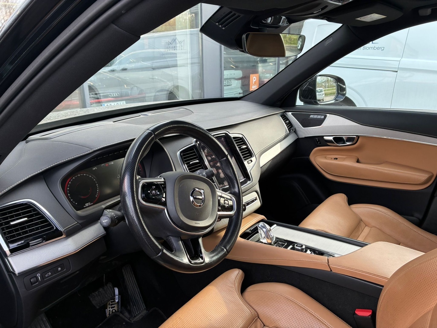 VOLVO XC90 2018