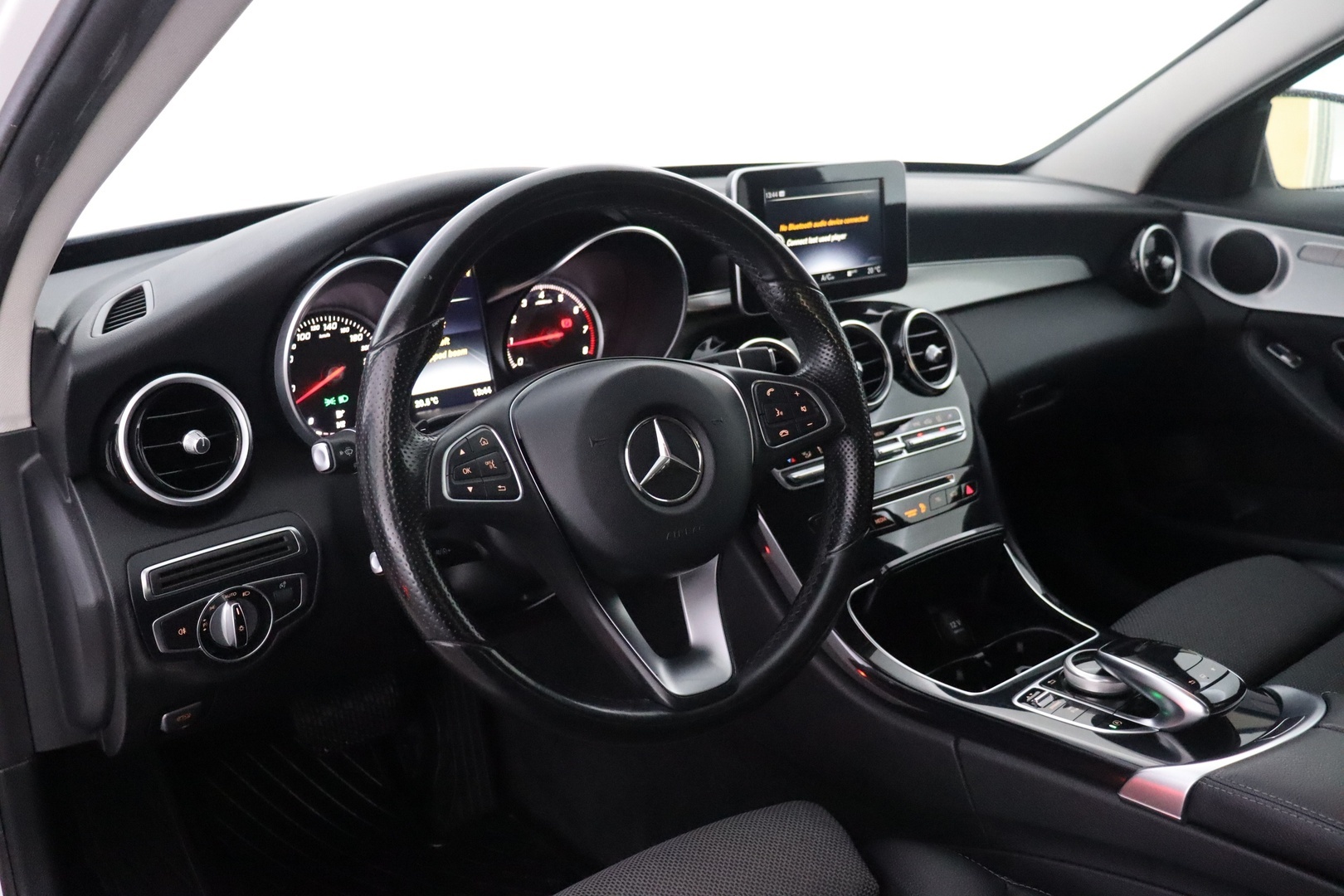 MERCEDES-BENZ C 2016