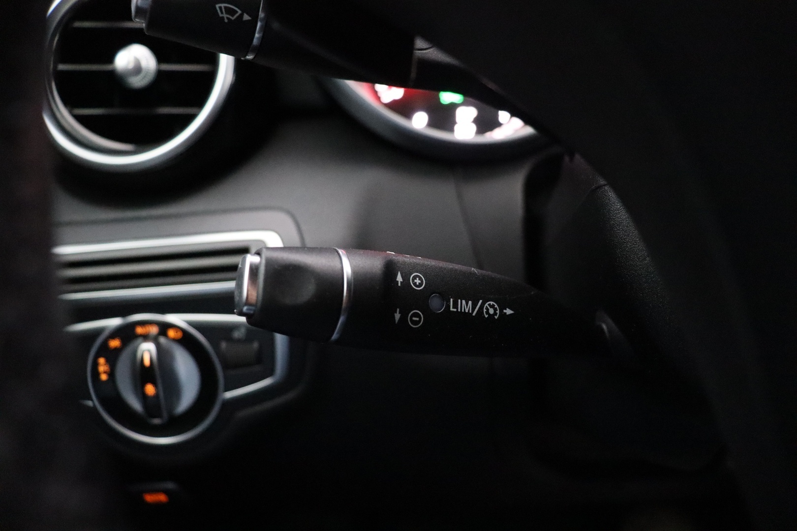 MERCEDES-BENZ C 2016